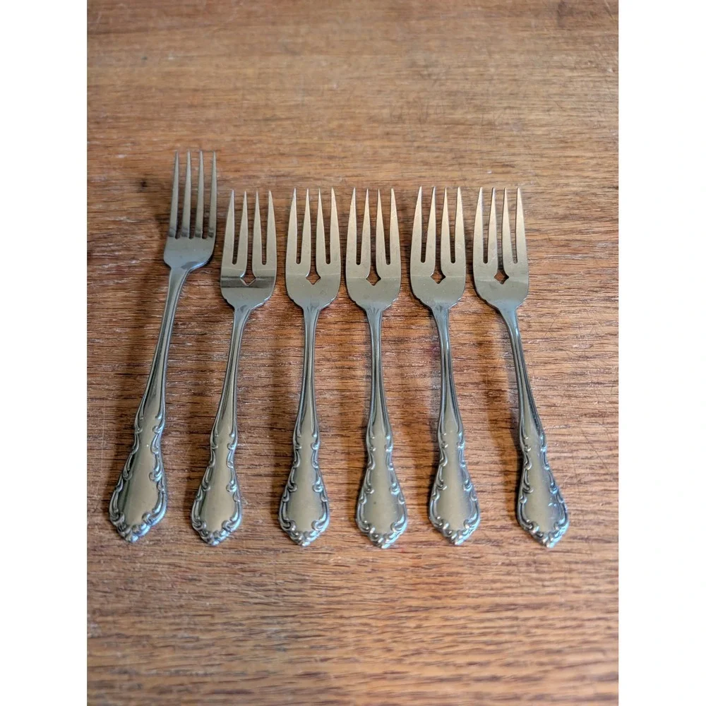 Oneida Profile Stainless Flatware Set 5 Salad Forks 1 Dinner Fork